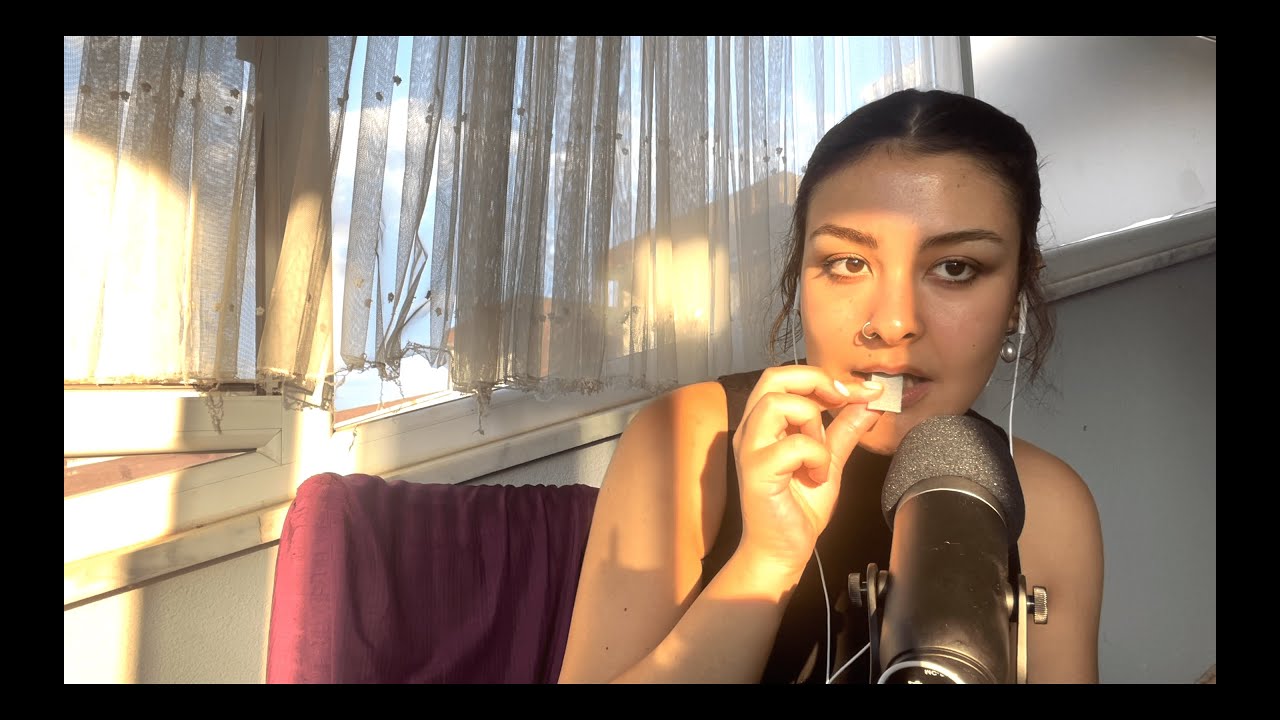 TÜRKÇE ASMR/yarı anlaşılan ve anlaşılamayan fısıltı ile kitap okuma/sakız