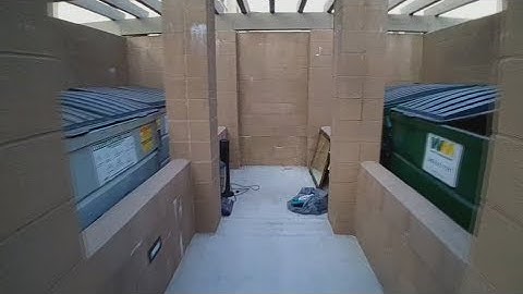 RICH PEOPLE THROW AWAY THE BEST STUFF GOT TO SEE THIS DUMPSTER DIVING