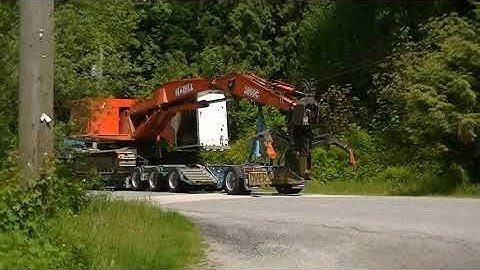 Madill 3800 Lowbed Move