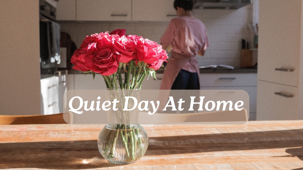 QUIET DAY AT HOME | Cleaning, Plant care & Banana bread 🍌