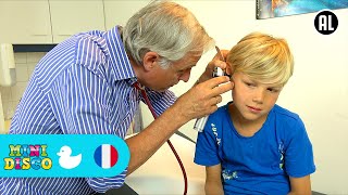 MALADE | Chansons pour Enfants | Les Comptines | Chez le Docteur | Minidisco Resimi