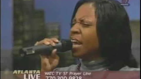 Kelli Ellis sings Sunday Morning Medley