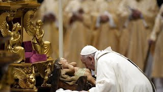 Messe de Noël : devant 2 000 personnes masquées, le Pape François appelle à l'humilité