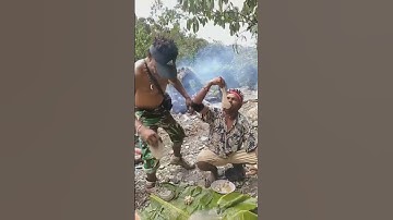 Thumbnail of orang Papua makan papeda #papua #mop