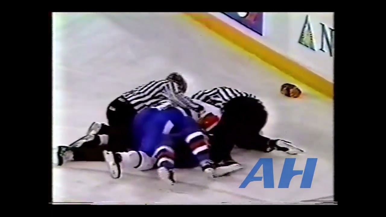 NHL Mar. 4, 1992 David Maley,EDM v Wendel Clark,TOR Toronto Maple Leafs Edmonton Oilers