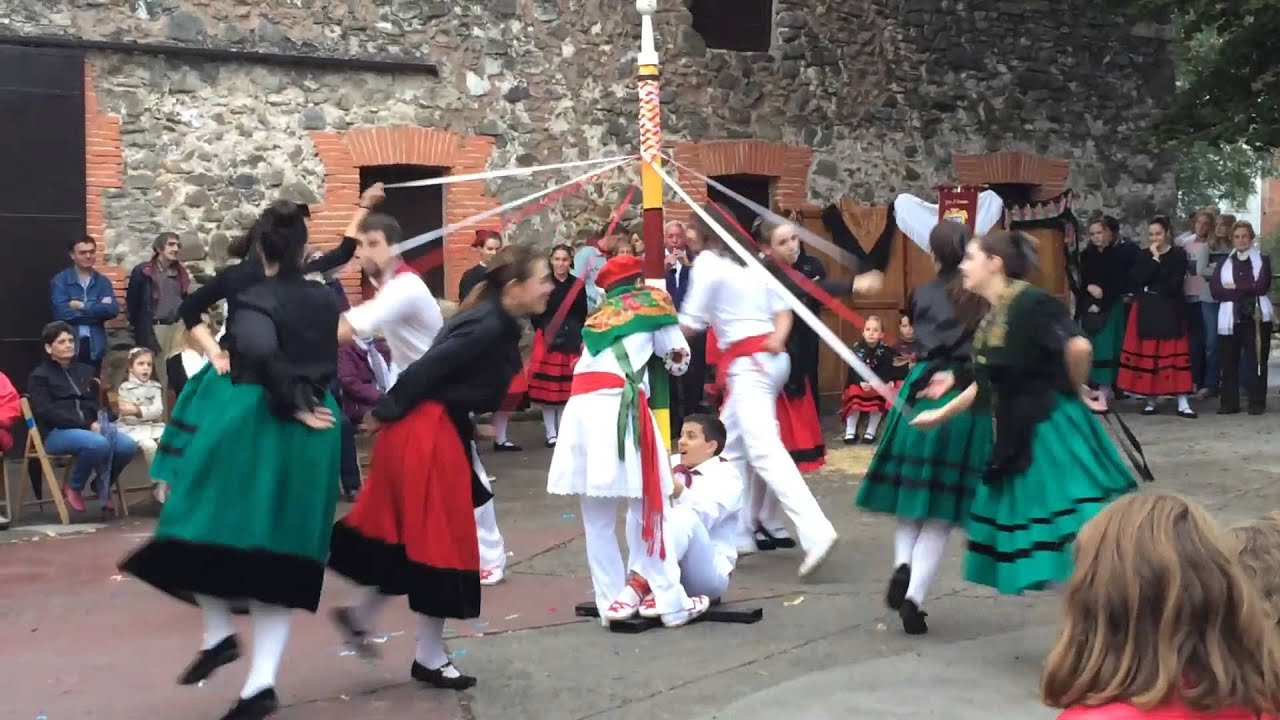 Ojacastro, Danza "el árbol" Feria Ganadera y Agrícola 2015 - YouTube