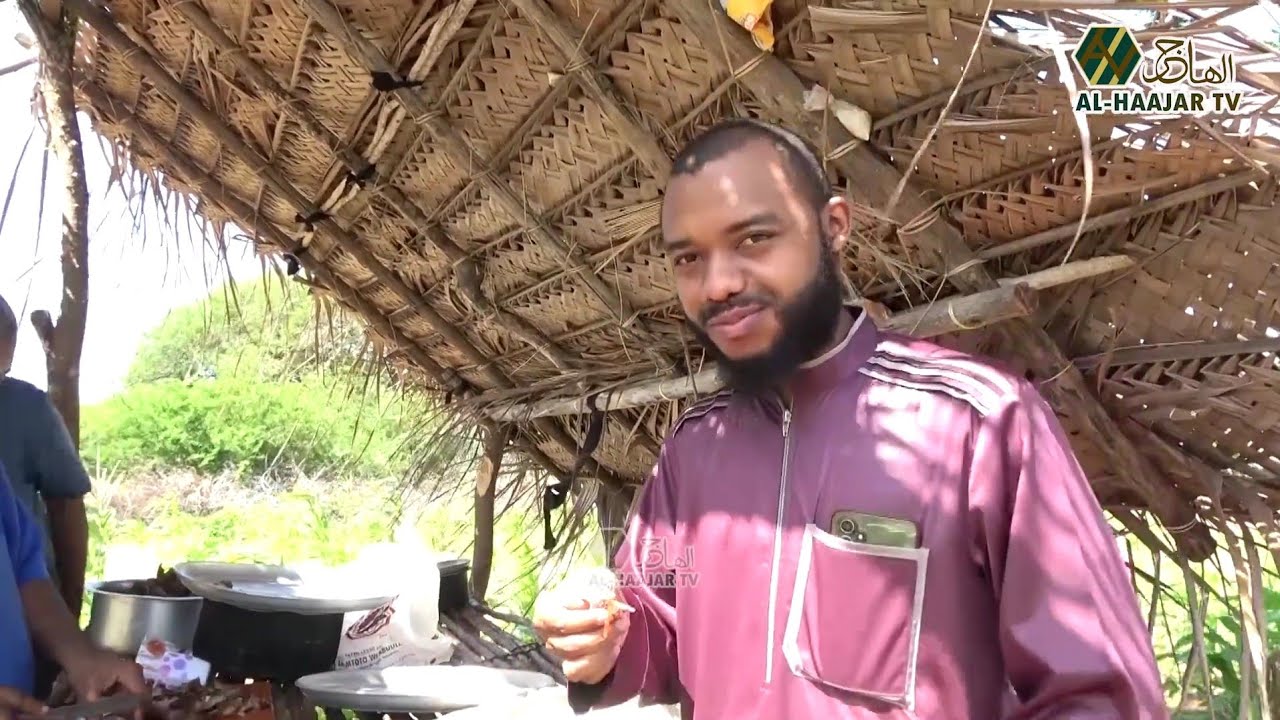 ANGALIA WATU WA SIU WAMENILISHA KENGE ( YURU ) / Muhammad Bachu .