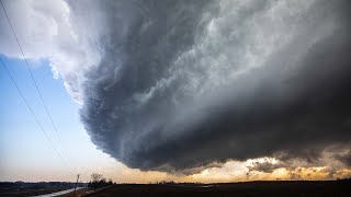 Rare Early Spring Storm Chase - Tornado Warned Storms with Snow!