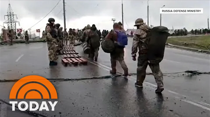 Russia Parades Surrendering Ukrainian Fighters Through Mariupol - DayDayNews