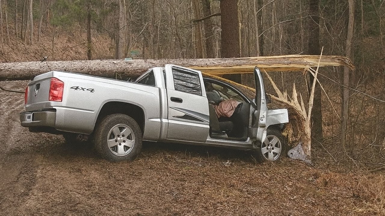 Unbelievable 4x4 Off Road Fails You Can’t Stop Watching! 😱💥