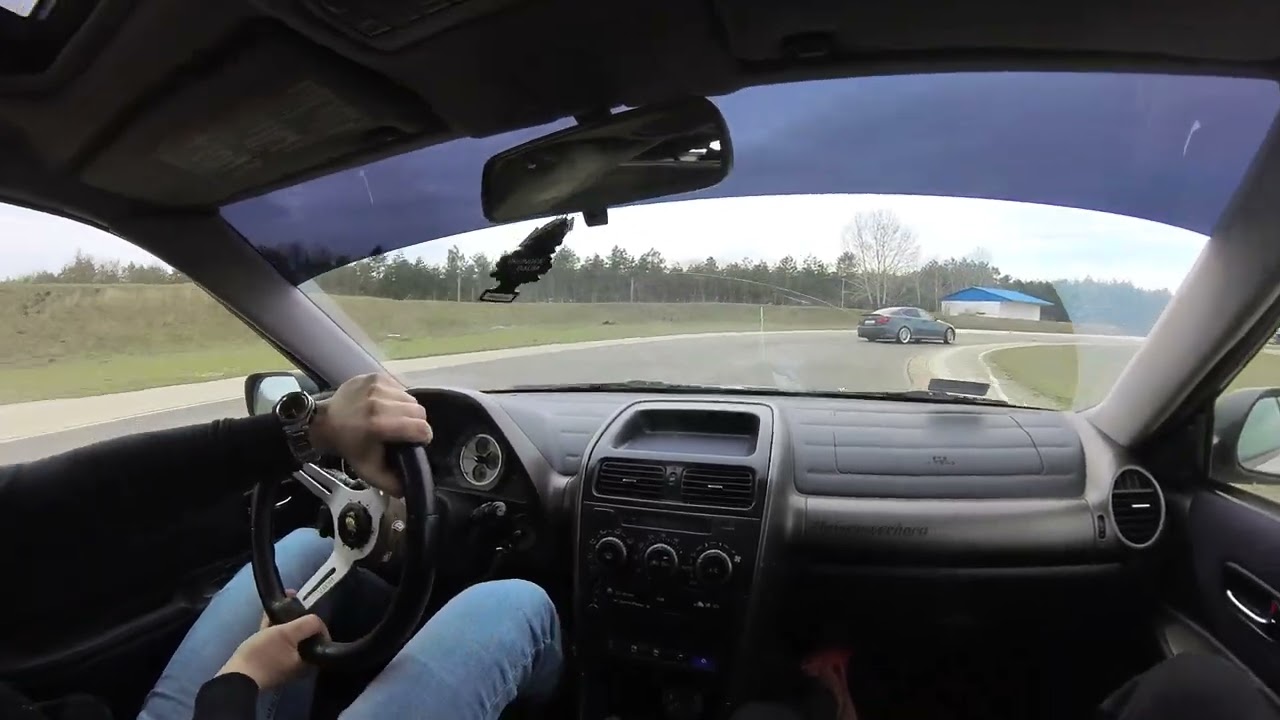 Lexus IS200 vs. IS250  - Kakucs Ring