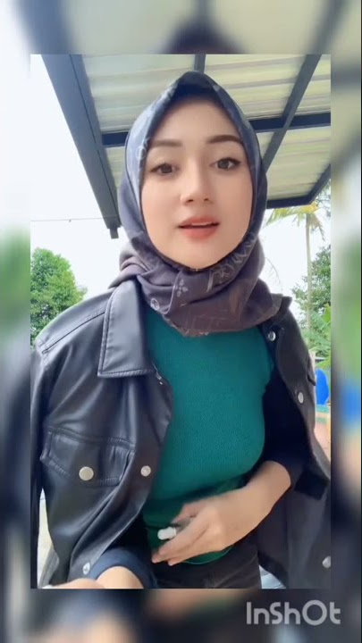 cewek berjilbab yang asyik joget#shorts #cewekberjilbab