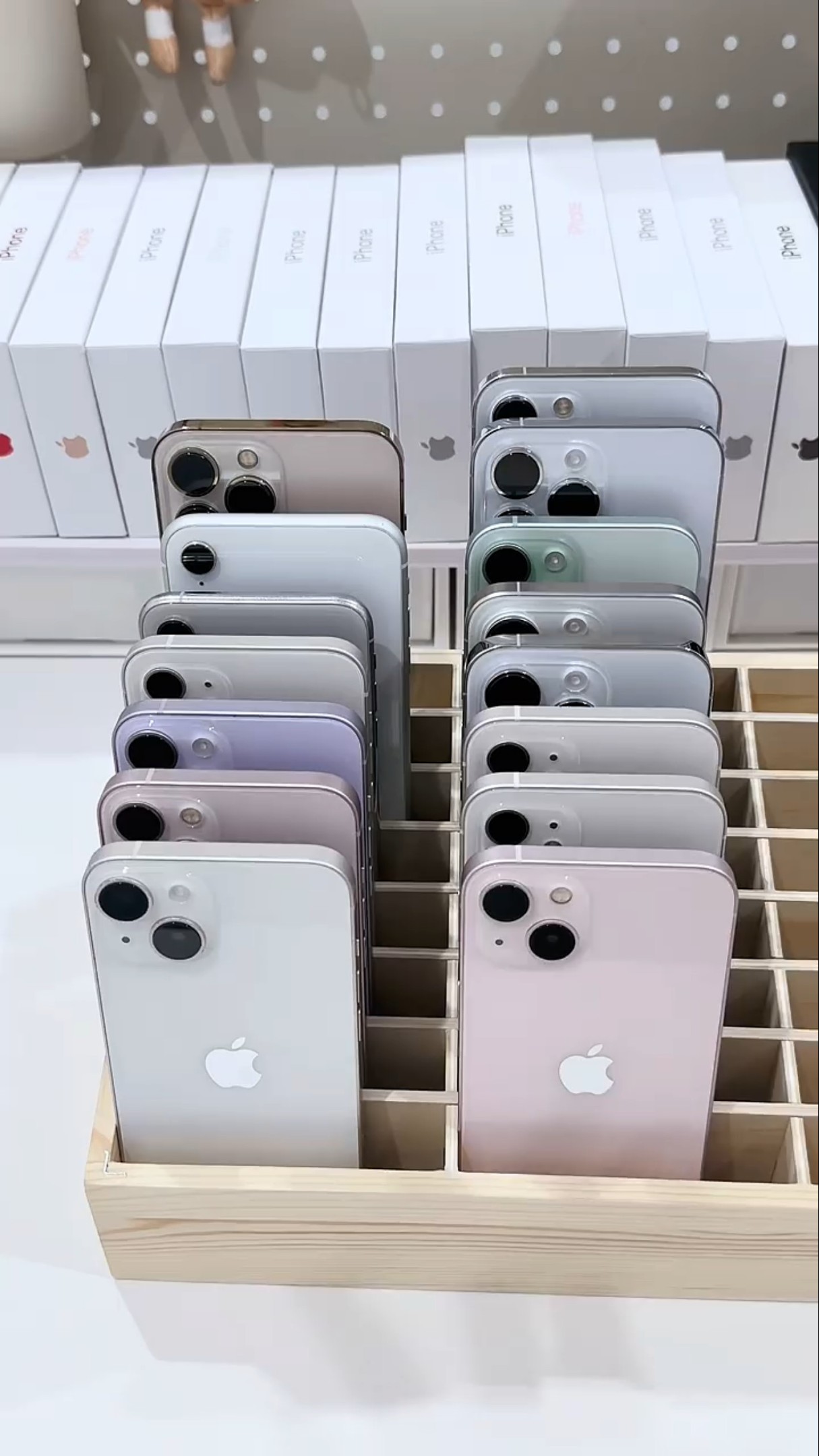 iPhone 15 Gift Box Immersive Packaging #shorts