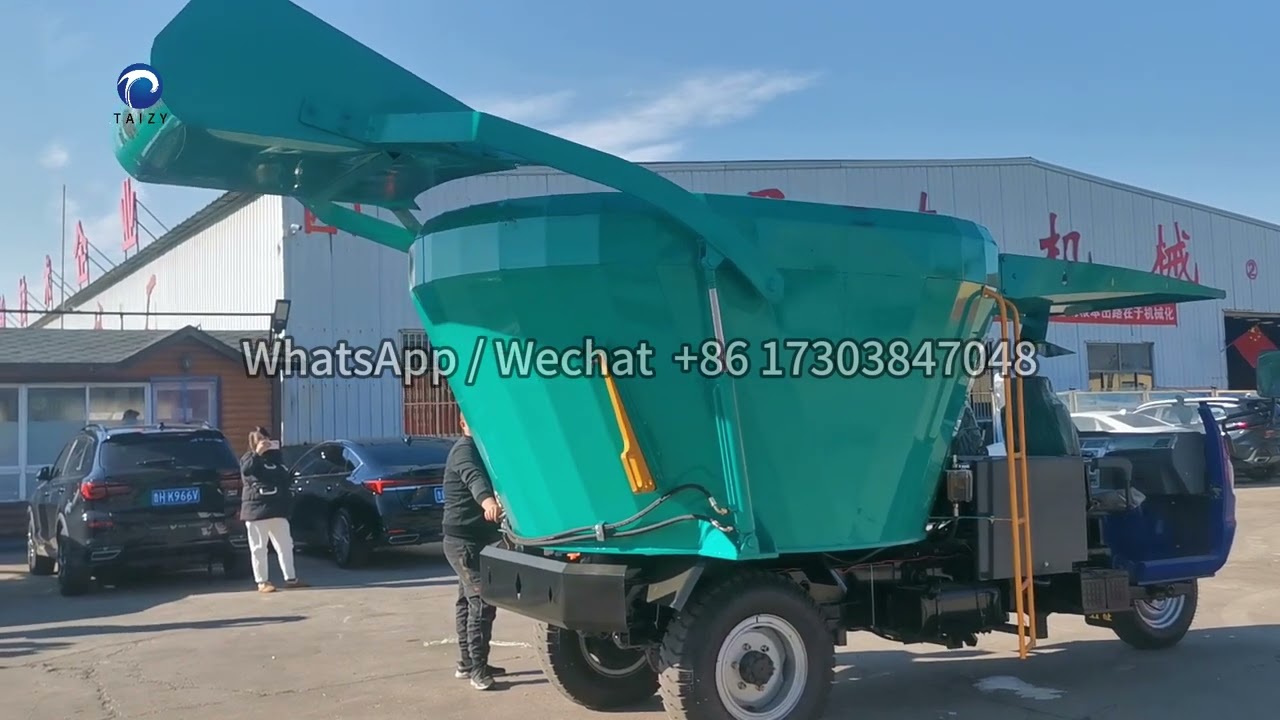 Silage Mixing And Spreading Machine | Feed Spreader | Efficient Way To Feeding Livestock