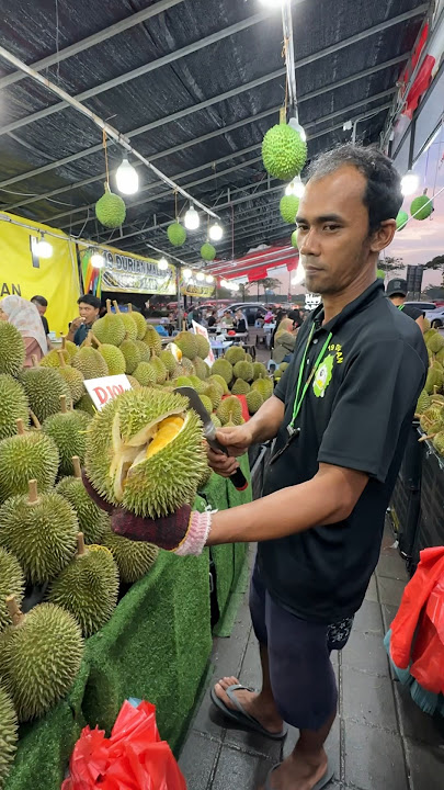 Aku terjumpa port durian yang murah & sedap di johor