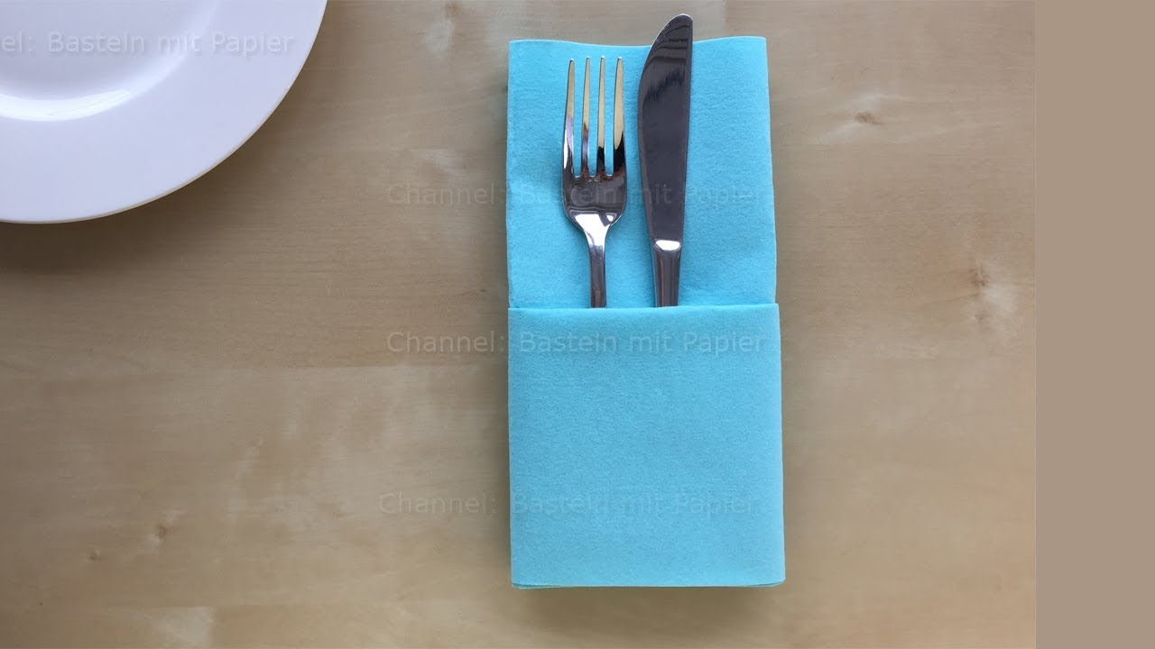 Servietten falten: Einfache Bestecktasche. DIY Tischdeko z.B. Hochzeit  basteln mit Papier-Servietten - YouTube