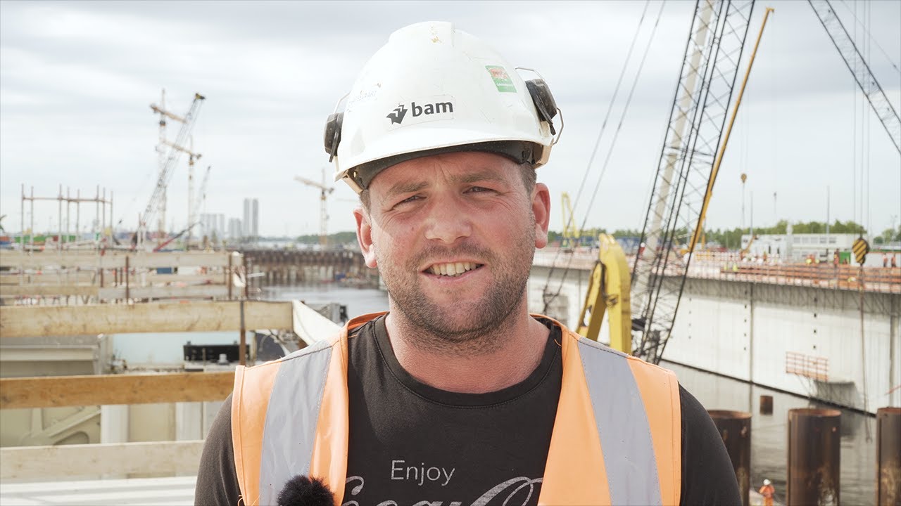 Uitvoerder civiele betonbouw Lee: 'Constant improviseren, dat is het mooiste wat er is'