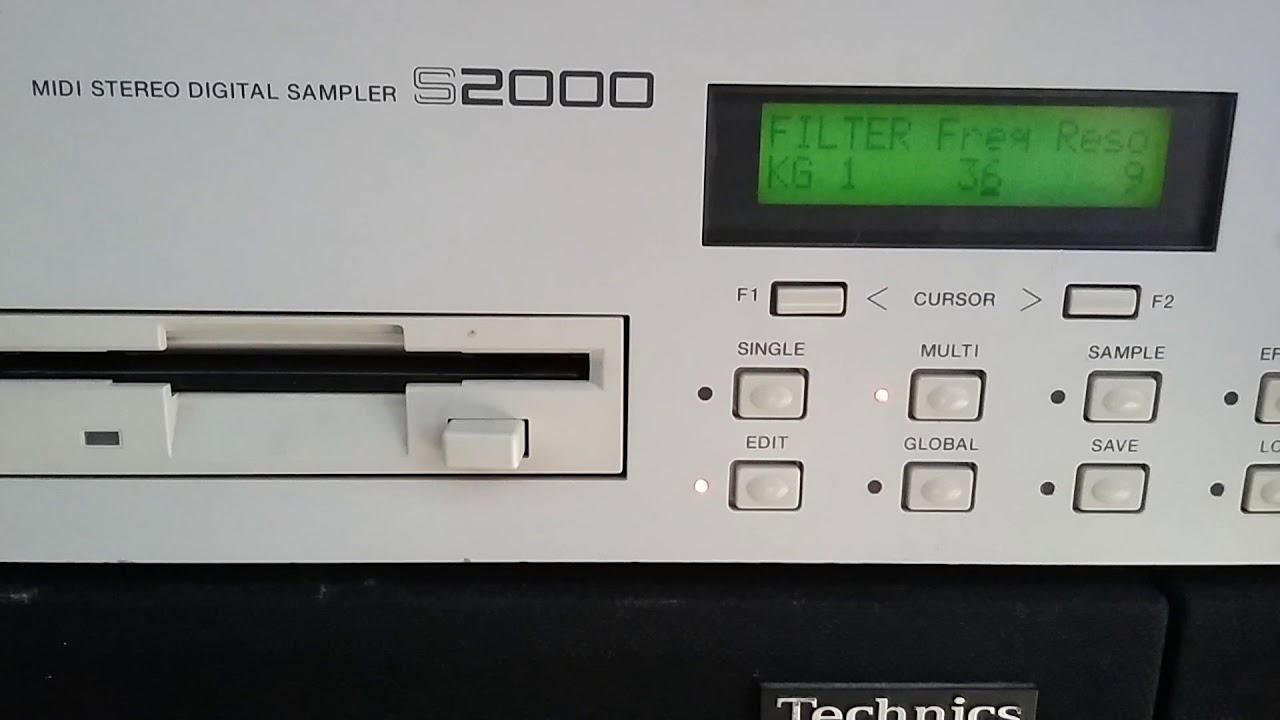 Akai S2000 Sample of Choppin