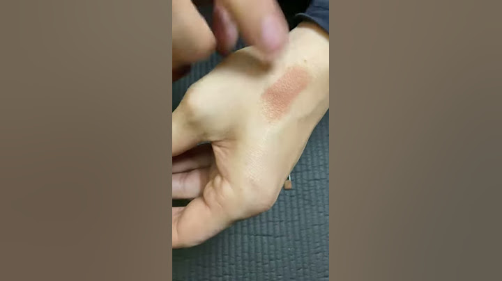 MAC Velvet Eyeshadow Texture