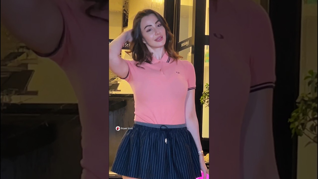 Georgia Andriani looks ❤️‍🔥❤️‍🔥Spotted In Saloon At Bandra