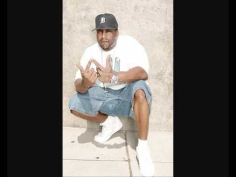 Sleduj 2Pac ft. Eazy-E & Roc Slanga - Bounce In My 64 (D-Ace Remix) na YouTube