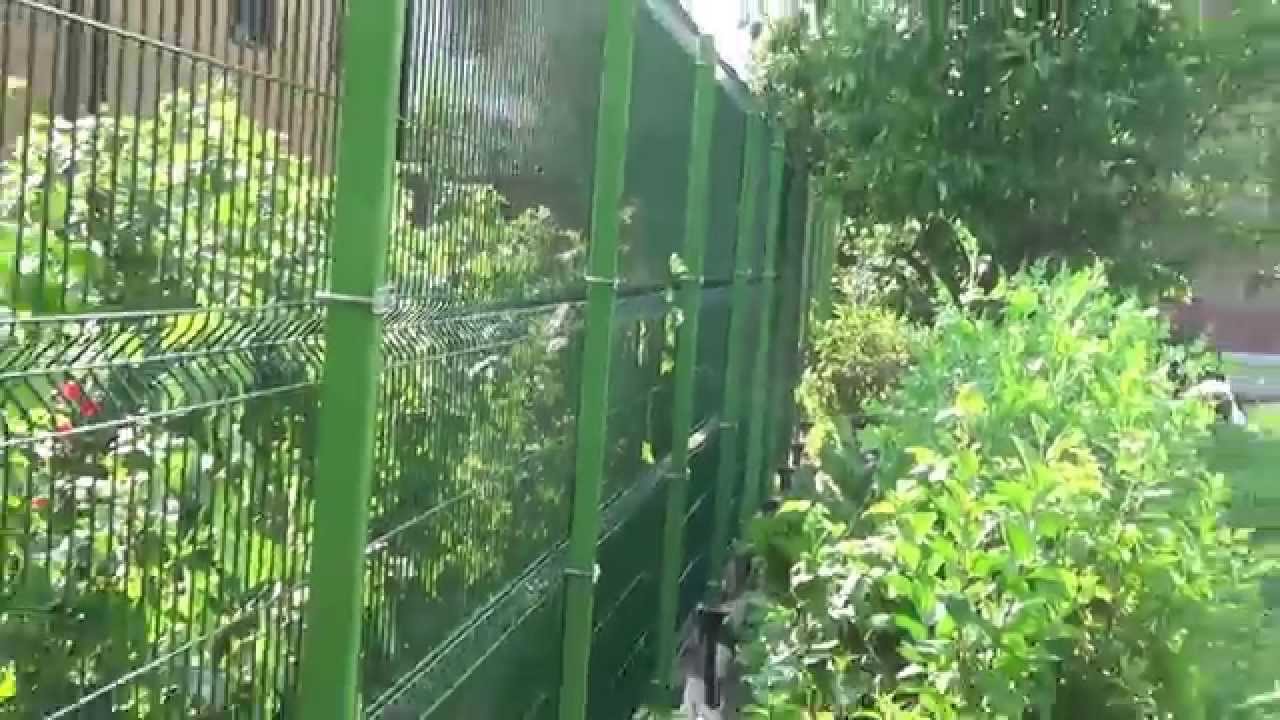 Забор из сварных секций на винтовых сваях - YouTube