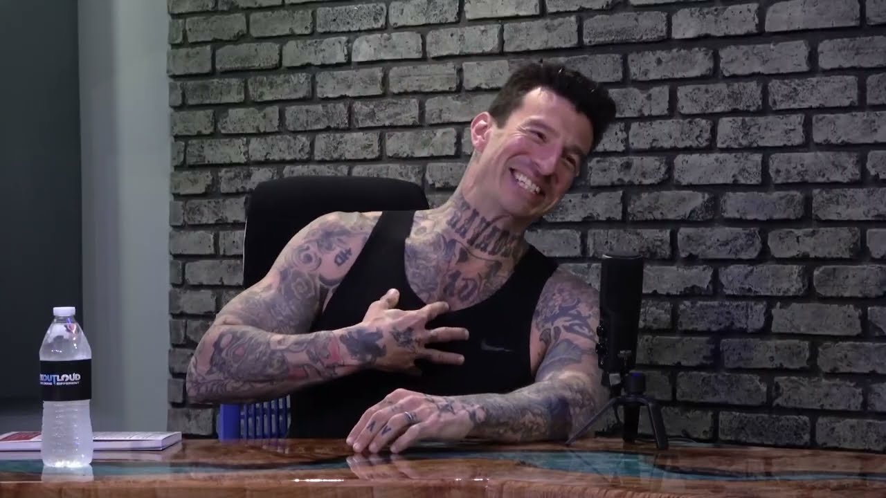 Danny Kavadlo: The Human Flag