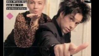 Watch Roxette Reaching High video