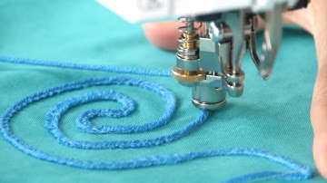 Tutorial: stitching cord to the fabric with the BERNINA Couching inserts