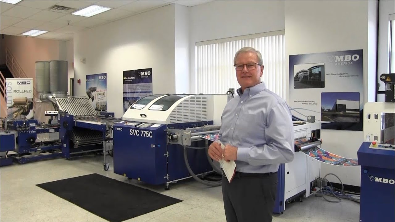 Lance Martin Demonstrates How MBO's Modular Letter Fold Lines Are Used to Create a Self-mailer