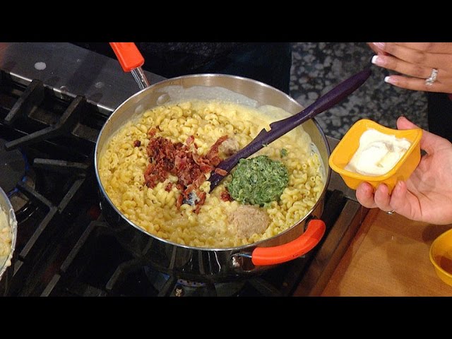 3 Ways to Top Your Macaroni And Cheese | Rachael Ray Show