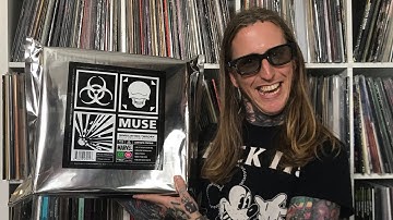 a cup of coffee and MUSE! Simulation Theory - Deluxe Film Box Set - Limited Edition! Unboxing!