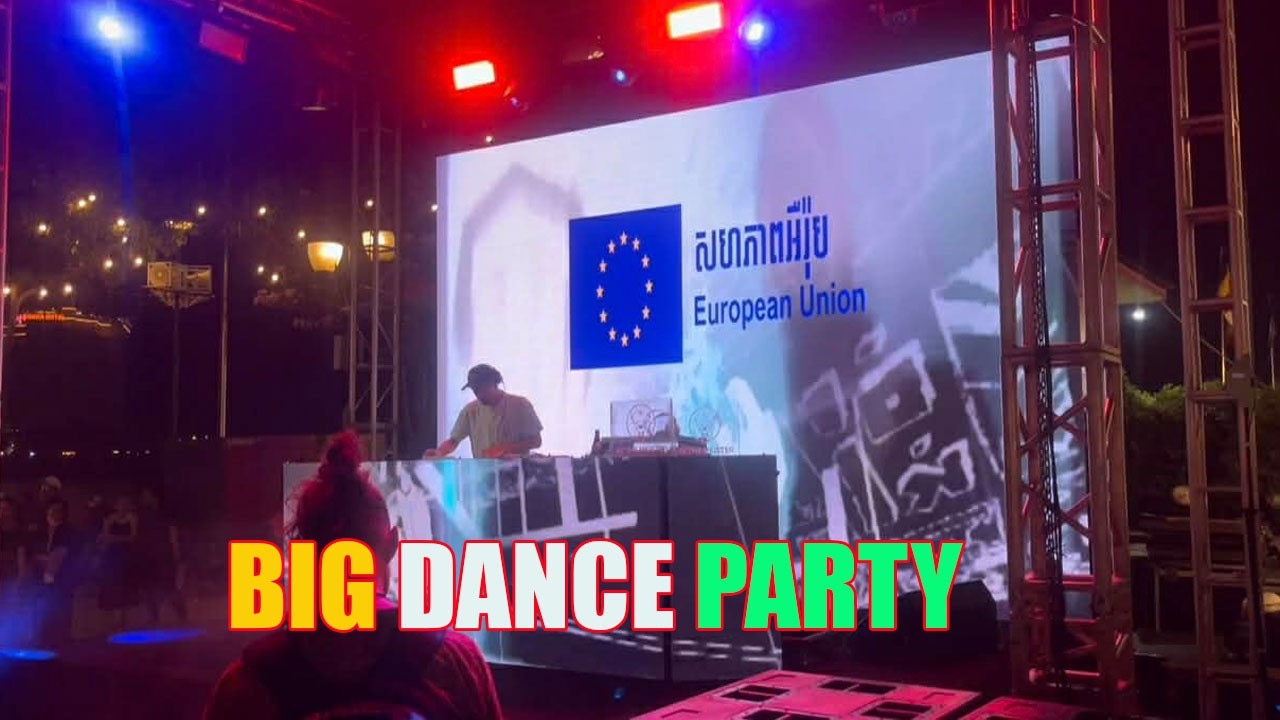 Hot dance party at Chaktomuk walk street in Phnom Penh  Cambodia