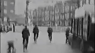 Download Lagu 1900-1930: Amsterdammers op de fiets in Amsterdam - oude filmbeelden MP3