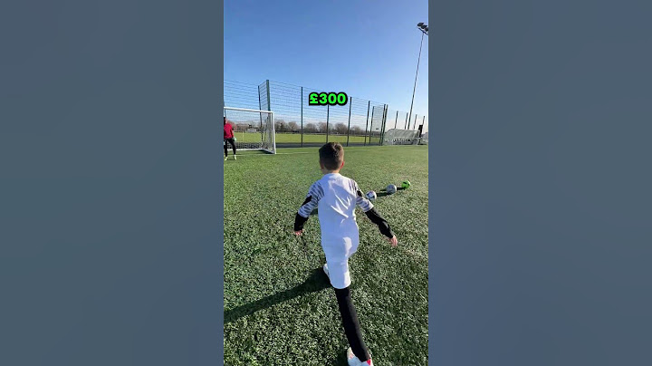 I Give Kid Lewandowski £100 For EVERY Goal He Scores #football #shorts