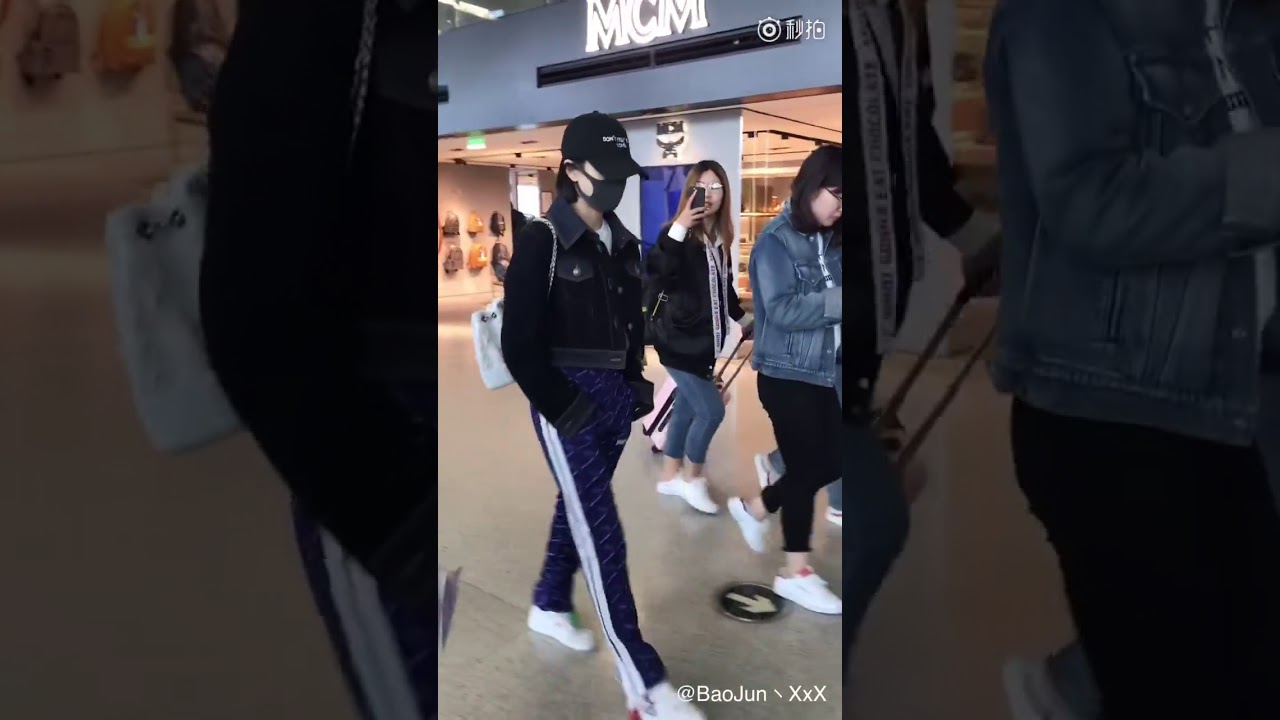 180406 Victoria - Shanghai Airport camera iphone 8 plus apk