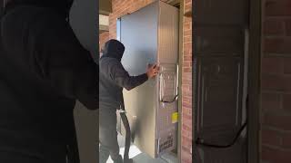 How to Move a Refrigerator Fast and Easy (Lift a Fridge the Easy Way) by Shoulder Dolly - Moving/Lifting Straps 114,077 views 1 year ago 1 minute, 39 seconds