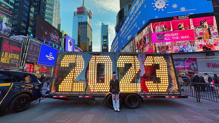 NYC Christmas  2023 NYE Numerals in Times Square, Rockefeller Center & Grand Central Terminal