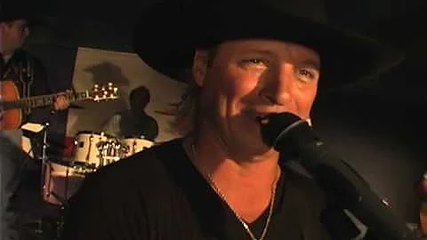 Billy Pierson "You Can't Keep A Redneck Blue"