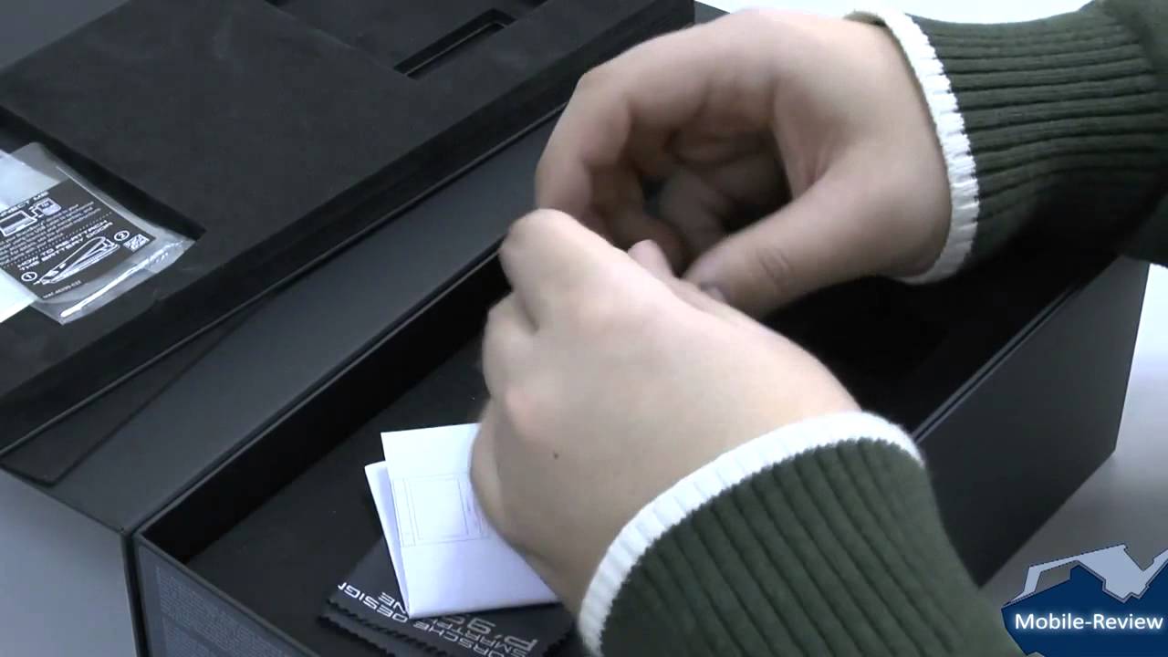 Распаковка черного Blackberry Porsche Design P9981