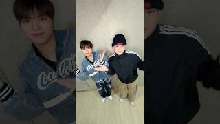 가짜사랑 ♡݁｡ᡘ֯ .ܸ ݂ .ܸ ྀི১݂💗 with 소디엑 #자얀 #GHOST9 #고스트나인 #CHOIJUNSEONG #최준성 #JunS #가짜사랑 #XODIAC #ZAYYAN