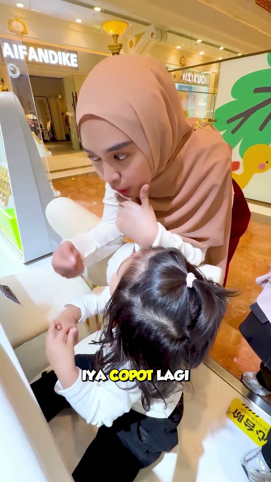 Tips bikin Kuku anak jadi Cantik.. #riaricis