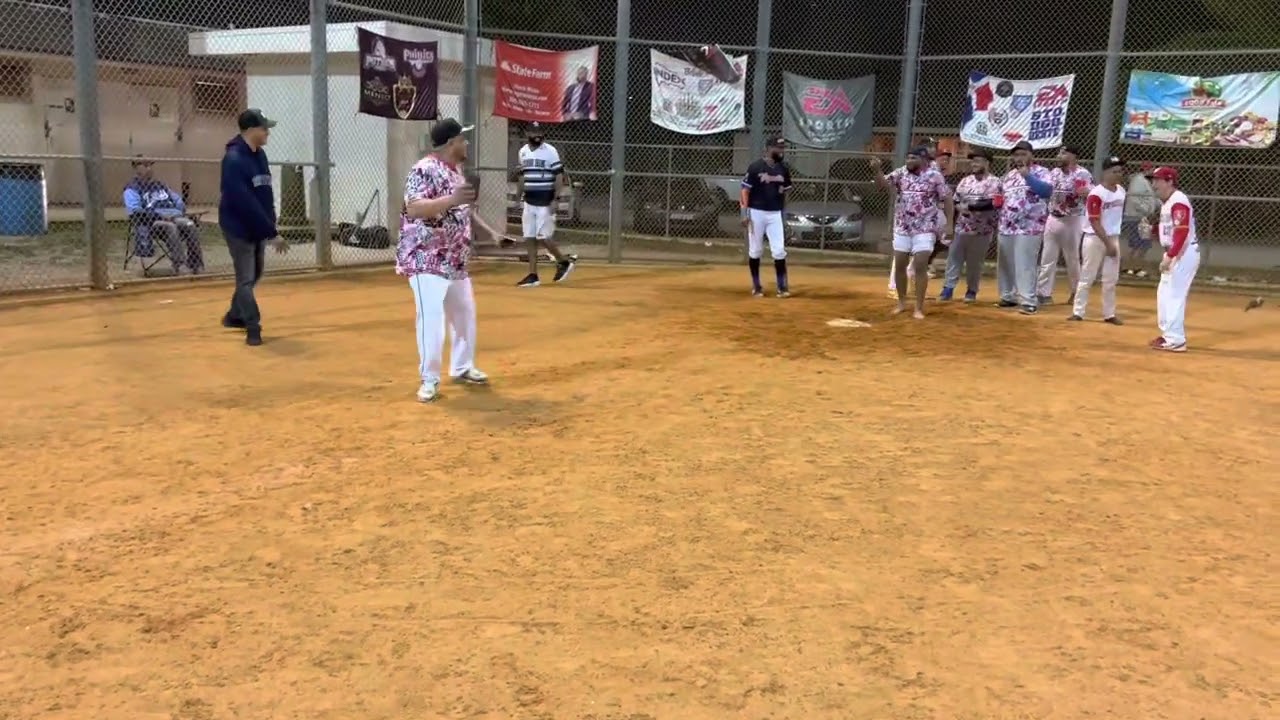 Que estrellón de Tejada corriendo contra Solano🤣🤣🤣🤣🤣