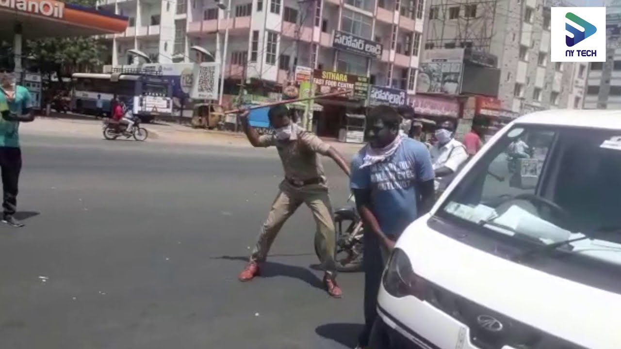 Police Lathicharge People Who Are Wandering Outside | Andhra Pradesh Karnataka and Telangana