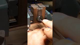 Fun picking with Archer E8 ☕