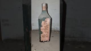 Botella antigua para la tos 🤒#asturias #urbex #abandoned #abandonedplaces #urban #abandonado #españa