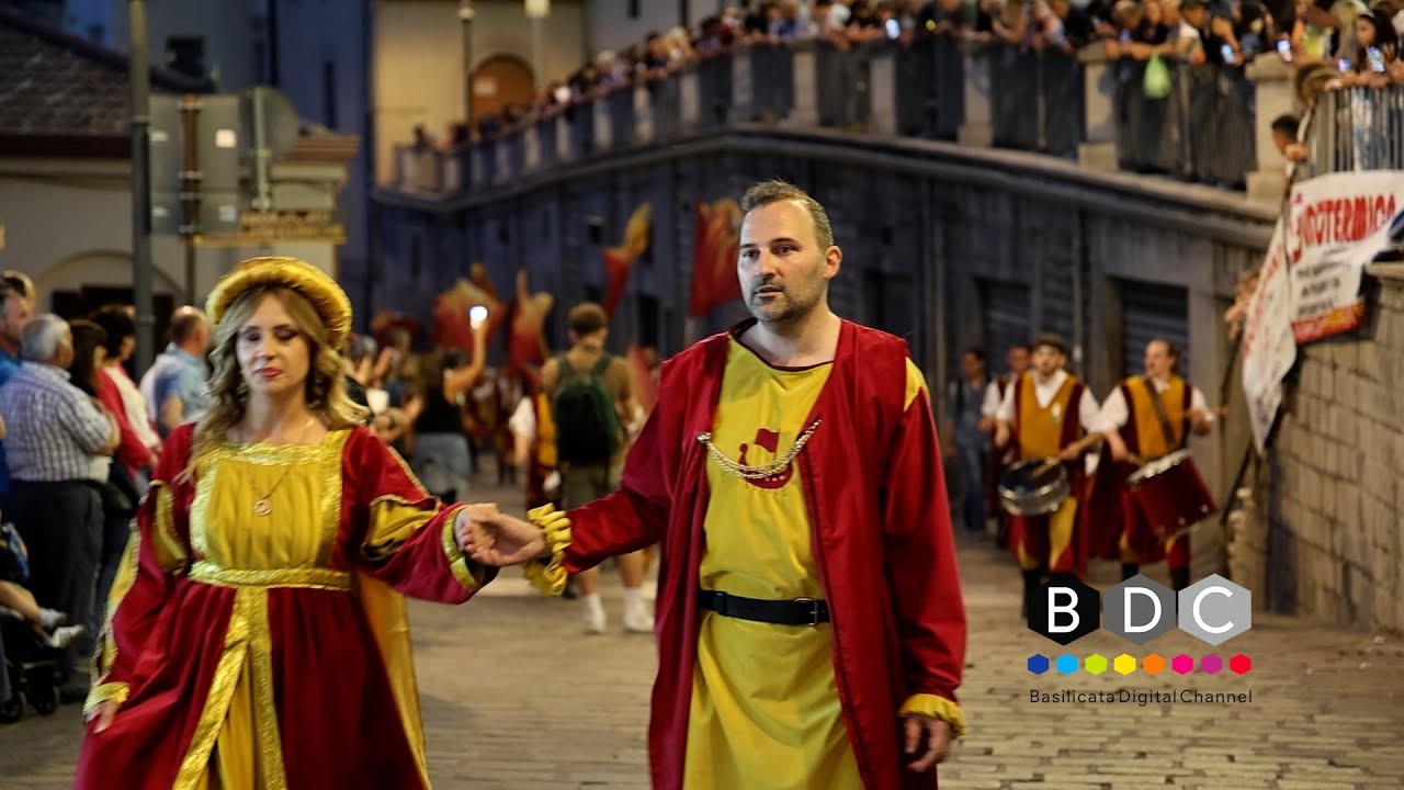 LA STORIA, LA LEGGENDA, LA FEDE: AD AVIGLIANO IL CORTEO STORICO IN ONORE DI SAN VITO MARTIRE