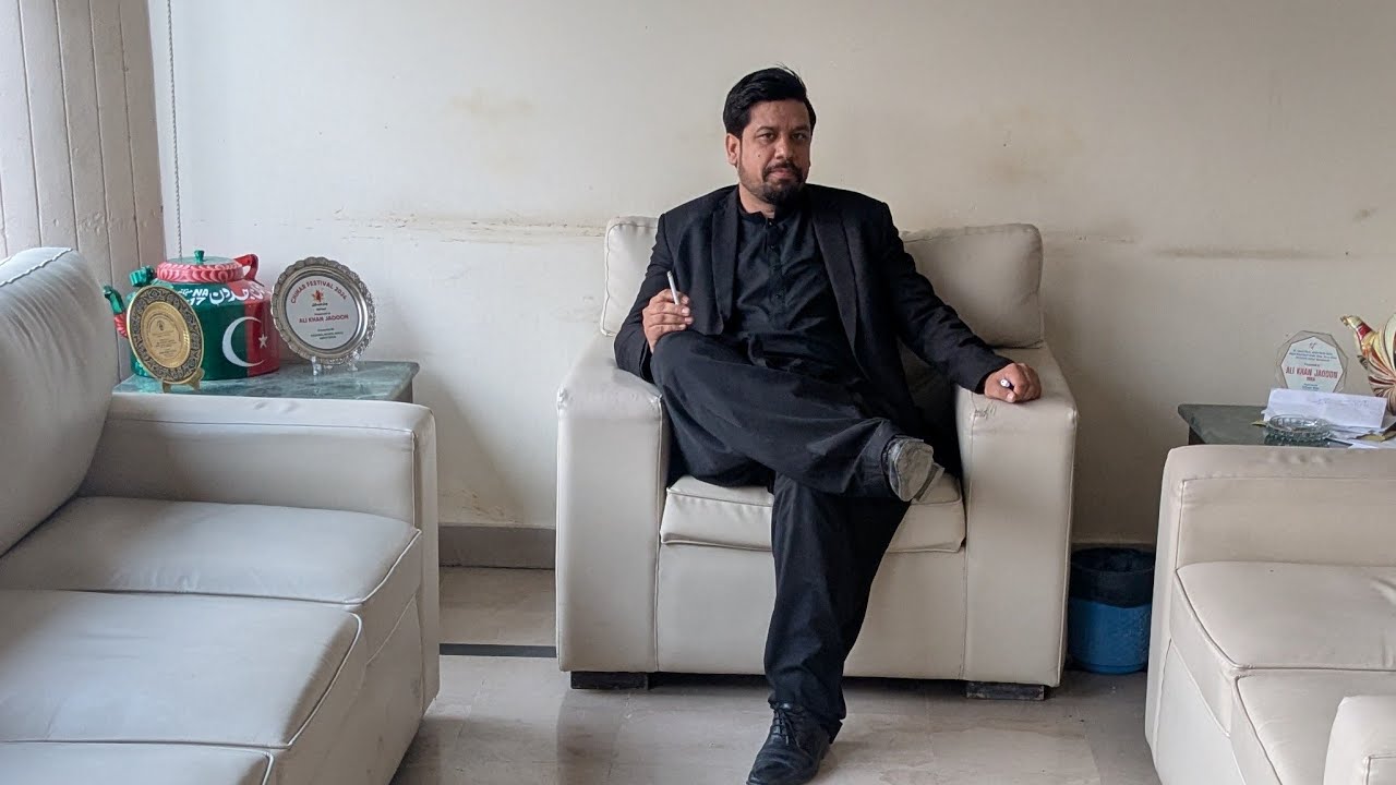 tere ankhu ki kasm Pyar m hum had s guzrty hain