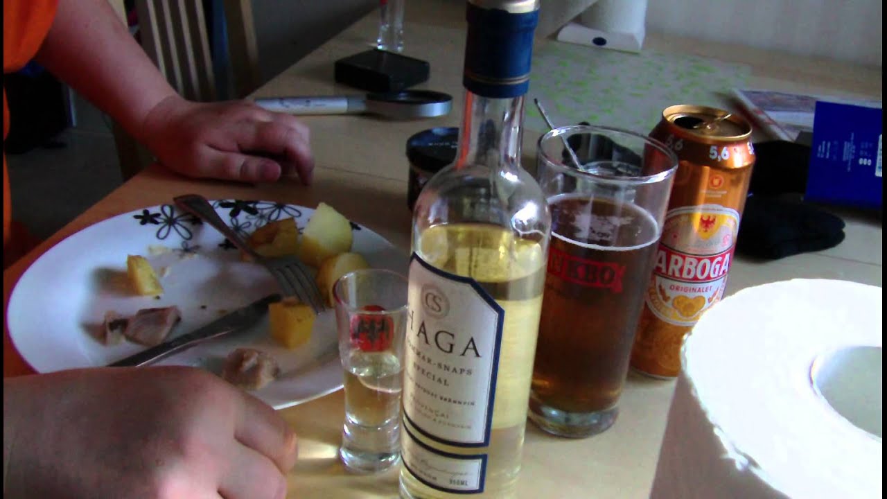 Sill, potatis och en snaps. (Swedish) YouTube