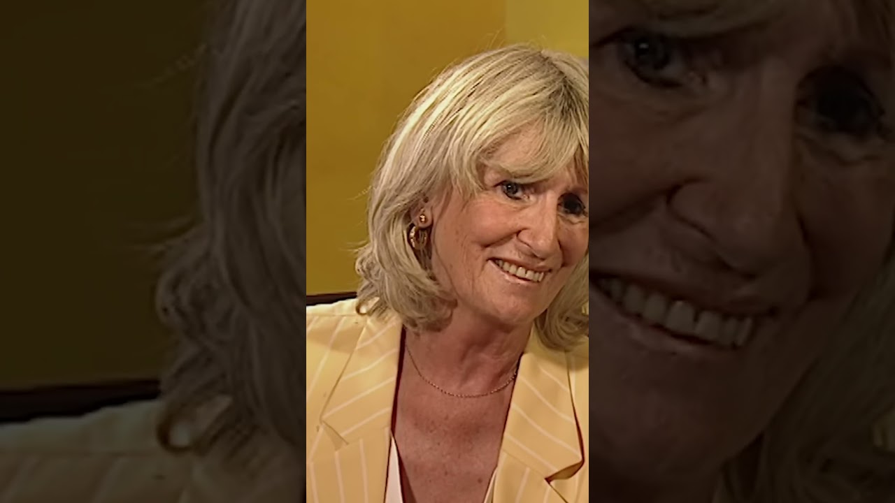 Contrasting Spending Habits of Queen Elizabeth II and the Queen Mother 